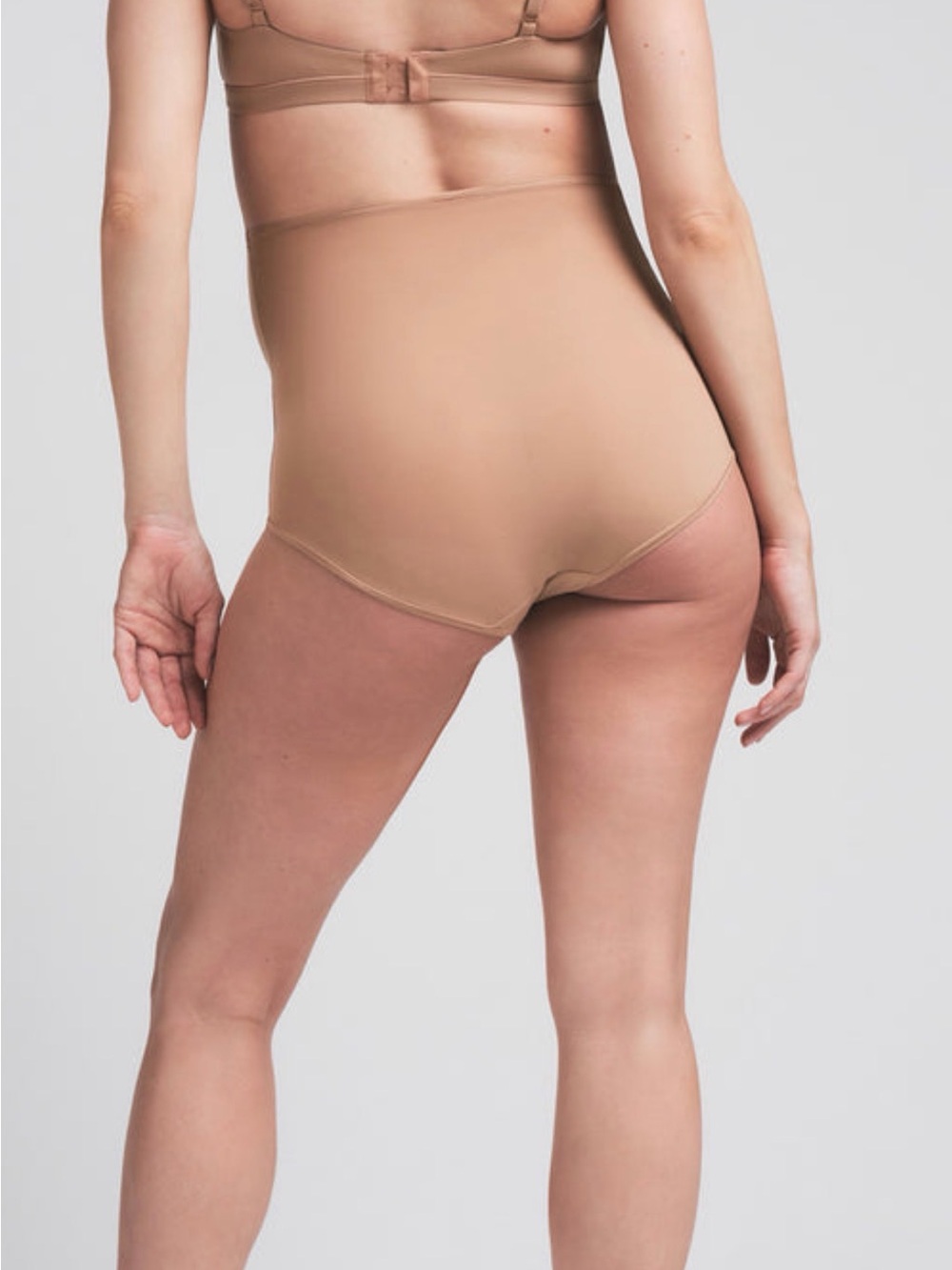 SKIMS Nursing Seamless Bralette - Color Sienna - Picture 4 of 11